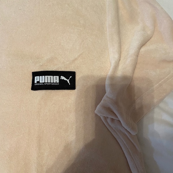 Confortable Beige Velvet Puma T-Shirt - Picture 3 of 4